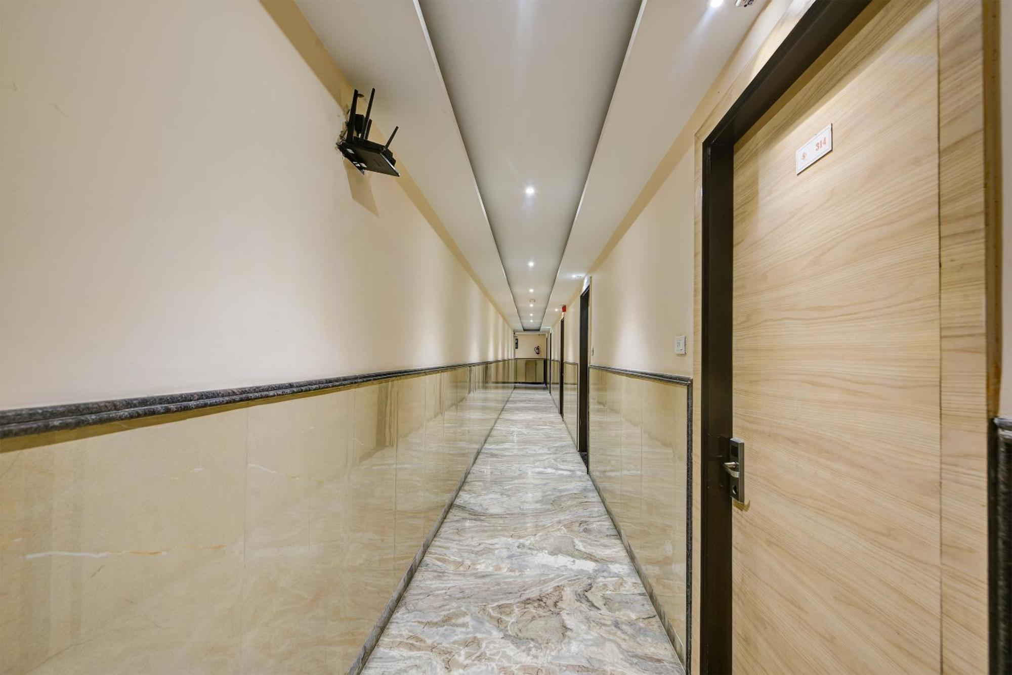 Kelvish -igi Airport Hotel
